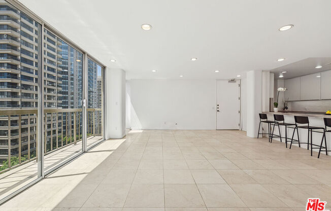 2 beds, 2 baths, 974 sqft, $4,000, Unit 1102