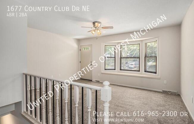 1677 Country Club Dr NE
