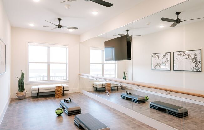 1 bed, 1 bath, 720 sqft, $1,375, Unit 2112