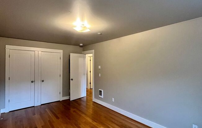 2 beds, 1 bath, $1,995, Unit 3