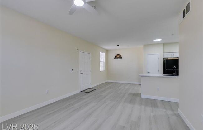 3 beds, 2 baths, $1,850, Unit # 3104