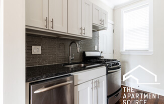 646.5 West Roscoe St.