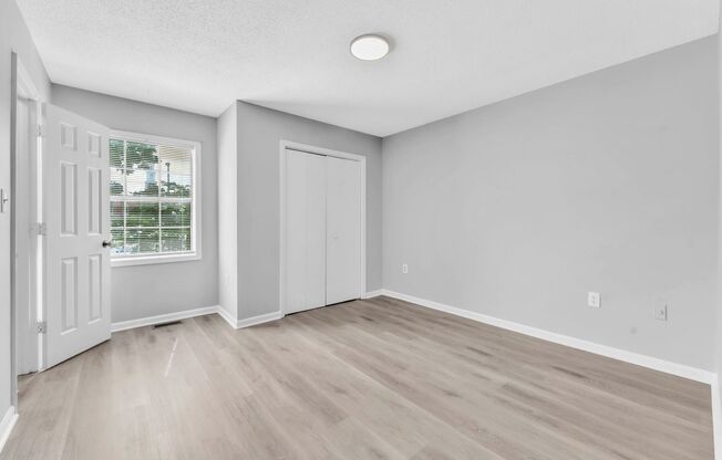 2 beds, 1.5 baths, 1,600 sqft, $1,295