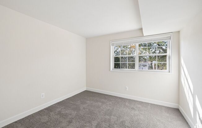 2 beds, 1.5 baths, 881 sqft, $2,225, Unit 5341 #6