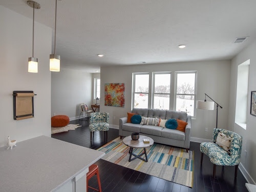 1 bed, 1 bath, 853 sqft, $1,395, Unit 10474 S. 131st Street Unit 202 A853 4P