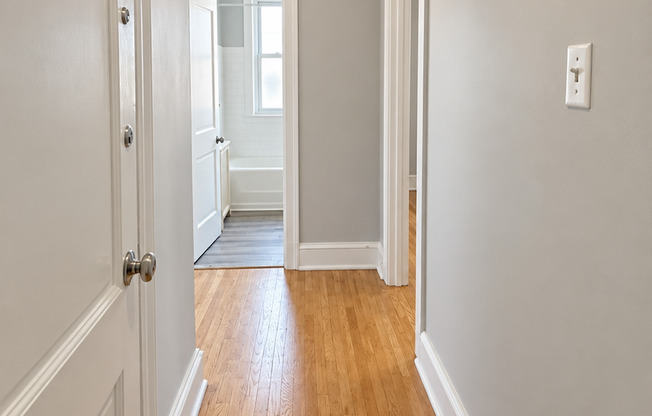 1 bed, 1 bath, 625 sqft, $1,295, Unit 43