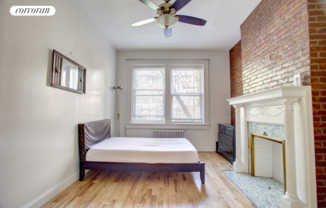 83 W WASHINGTON PLAC