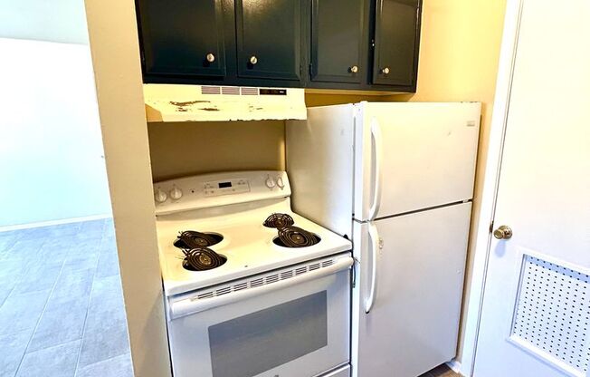 1 bed, 1 bath, 600 sqft, $699, Unit Unit 10