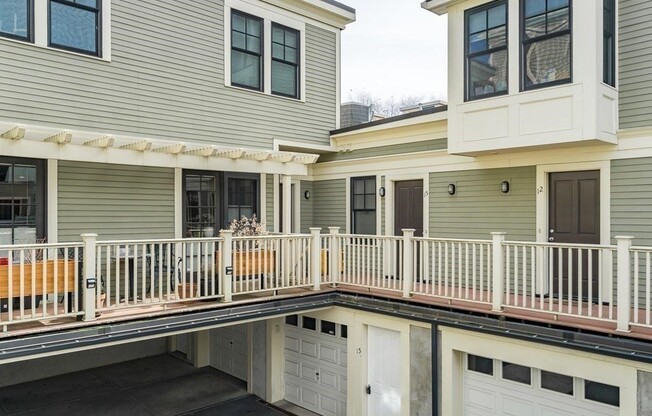 15 VALENTINE ST