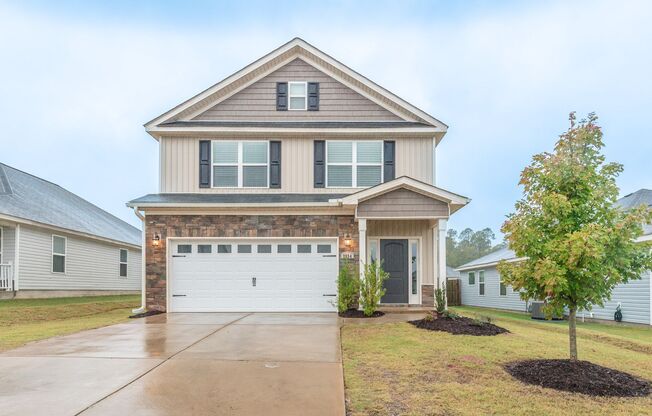 Beautiful and spacious 2 Story in Summerton Village!   ***THANKSGIVING SPECIAL!!***