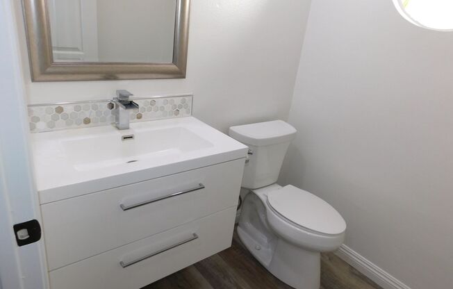 Gated Lake community 2 bed, 2.5 bath home.