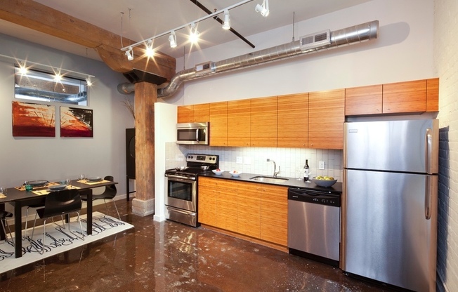 1 bed, 1 bath, 400 sqft, $835, Unit 204