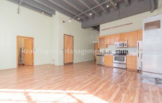 1 bed, 1 bath, $1,650, Unit # 213