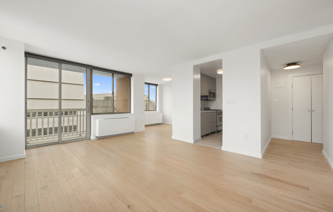 2 beds, 2 baths, 900 sqft, $6,750, Unit 23C