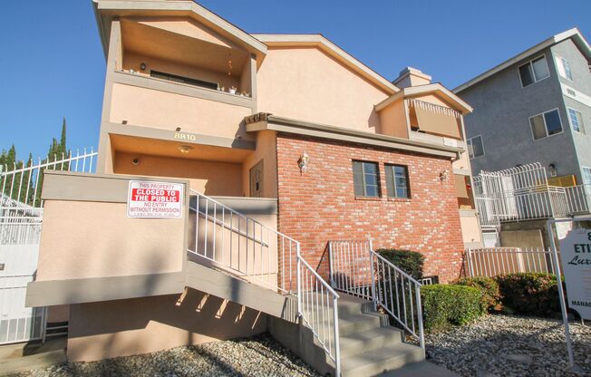 Beautiful Specious Northridge Two Story Townhome w/ Central A/C, Balcony and Closets Galore!