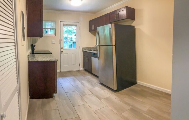 Candler Park Apartments