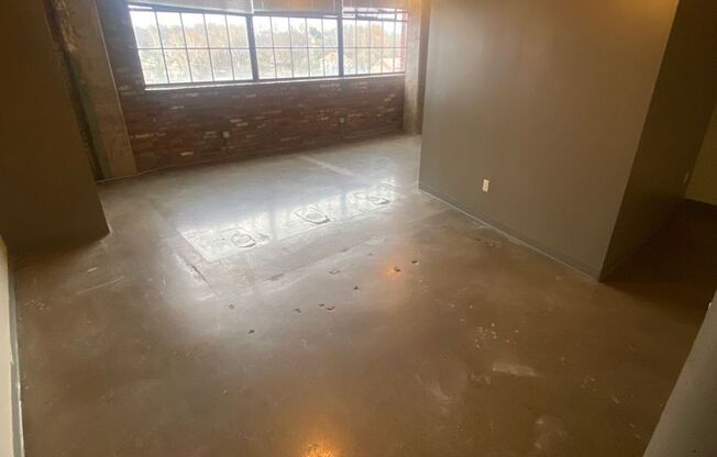 1 bed, 1 bath, 1,150 sqft, $850, Unit 506