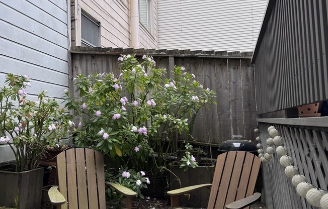 814 BAY ST