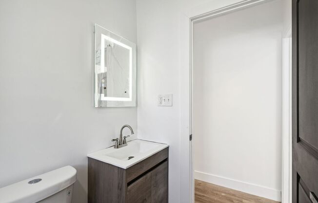 3 beds, 2.5 baths, $2,200