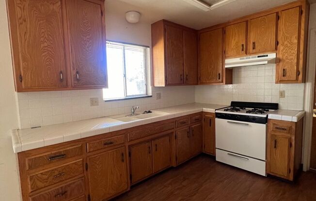 3 beds, 2 baths, $2,000