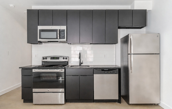 1 bed, 1 bath, 457 sqft, $1,370, Unit 30