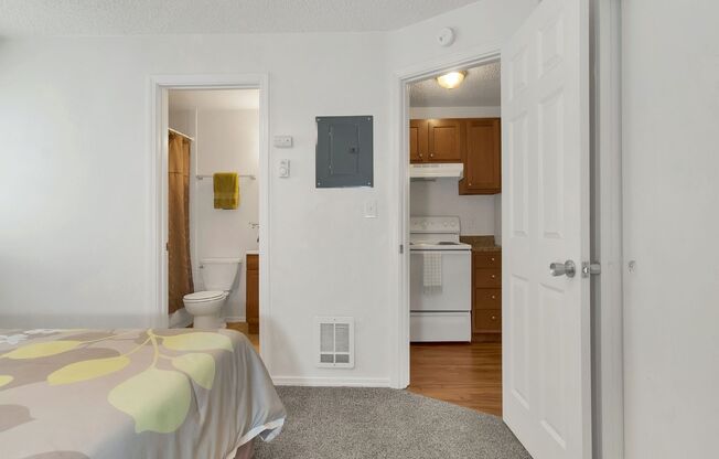 1 bed, 1 bath, 550 sqft, $1,295, Unit 37
