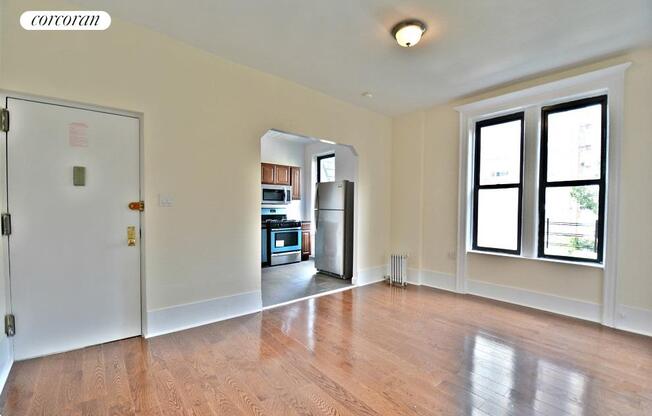 1274 AMSTERDAM AVE