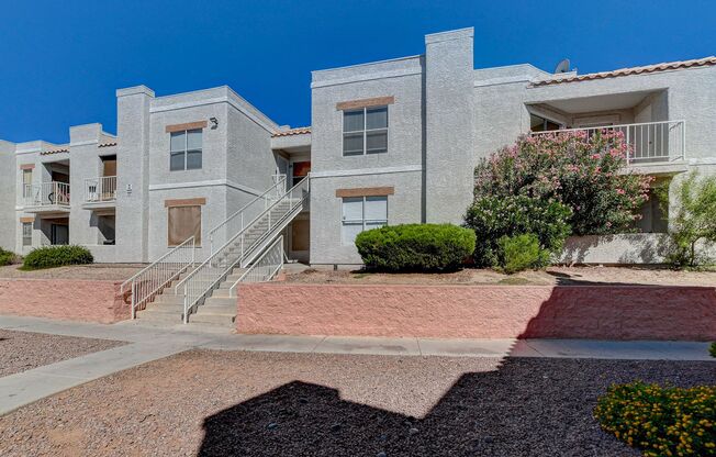 CHARMING 3BEDROOM CONDO IN 89156