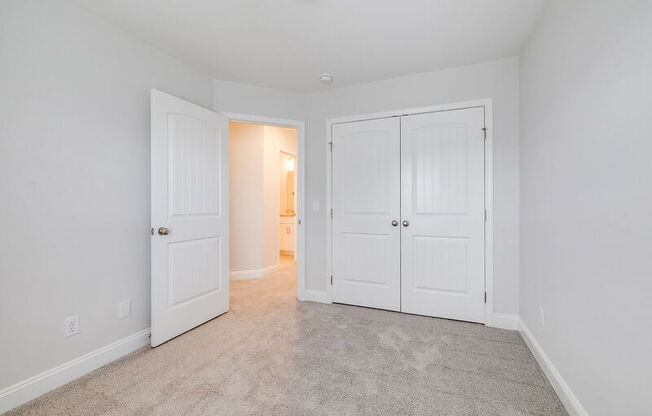 25 BELLEAU WOODS CIR