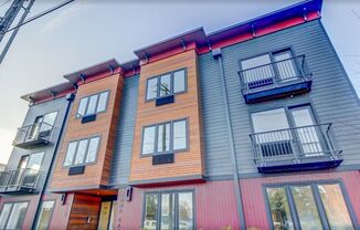 FREE RENT: Spacious 1 Bedroom + Office with Luxe Finishes!