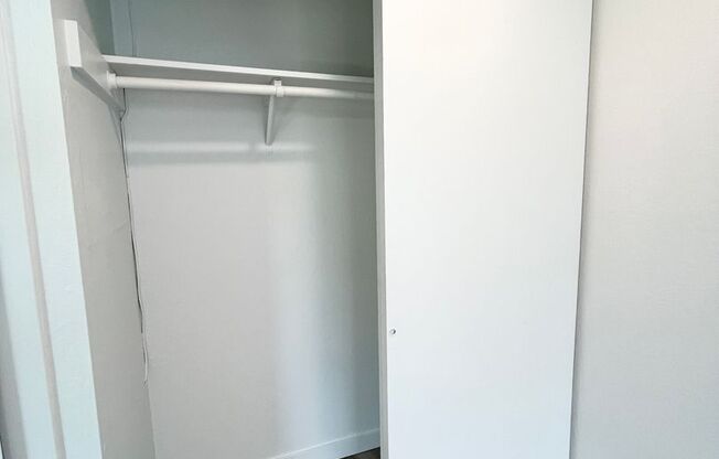 Studio, 1 bath, 480 sqft, $1,565, Unit 130
