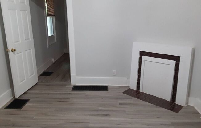 Nice 2BR/1BA house **June 2025 Special! Half price deposit with qualifying application and lease signed by June 20, 2025**