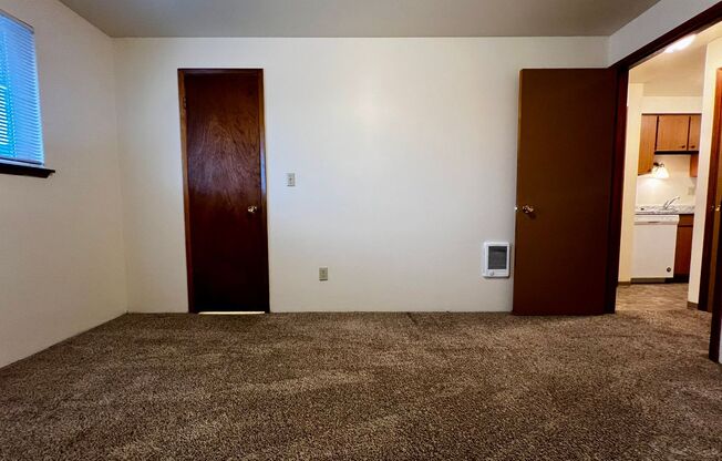 1 bed, 1 bath, 600 sqft, $925, Unit I