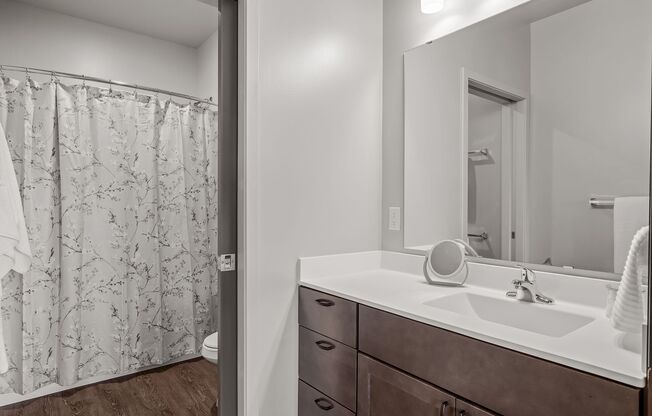 4 beds, 2 baths, 1,181 sqft, $3,312, Unit 711