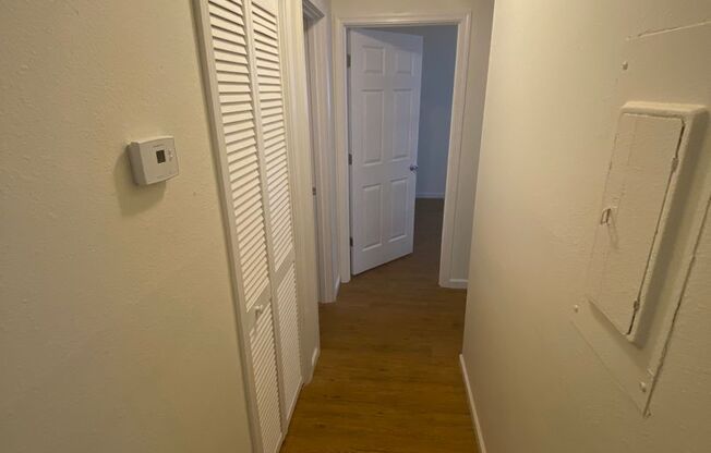Super cute and Spacious Two-Bedroom Apartment!