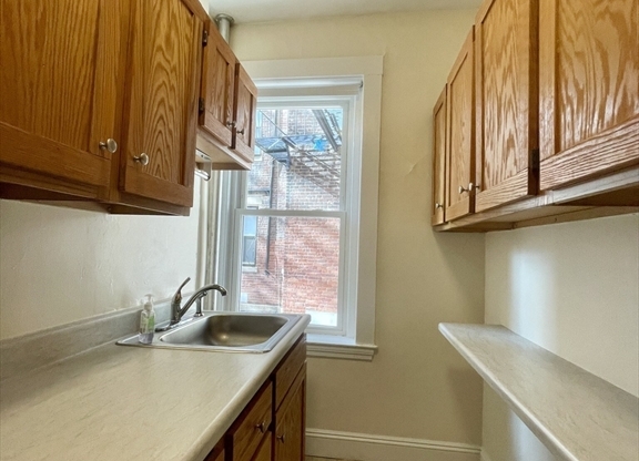 Studio, 1 bath, $2,200, Unit 2