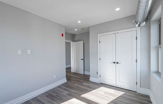 2 beds, 1 bath, 923 sqft, $2,063, Unit Unit 304