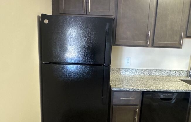 3 beds, 2 baths, 1,300 sqft, $2,400, Unit 3351 #204