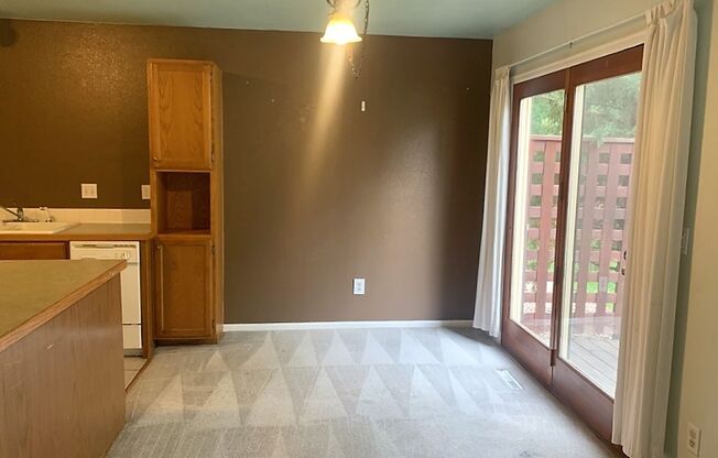 1036 Mirrormere Cir