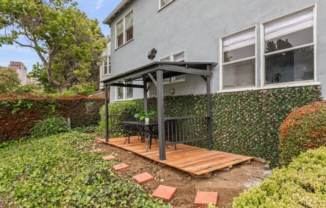A 4 Bedroom, 3 Bathroom apartment with common areas and a fully functional kitchen at 1476 Malcolm Ave.