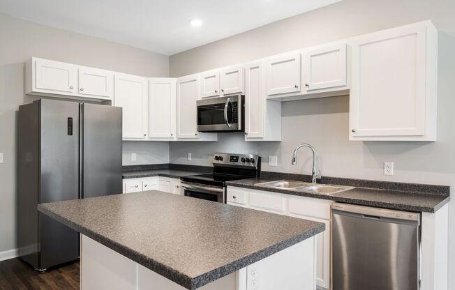 1 bed, 1 bath, 655 sqft, $925, Unit 318 E. St. Cath #200