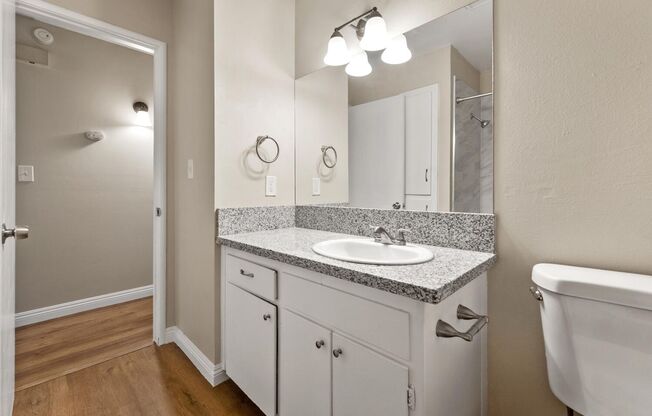 2 beds, 1 bath, 792 sqft, $1,350, Unit 82504