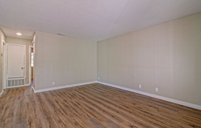 401 Hedgewood Drive, Unit C, Georgetown, TX 78628
