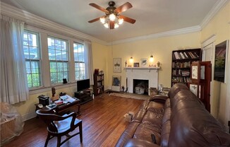 505 PKWY DR NE