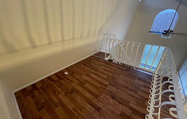 2 beds, 2 baths, 872 sqft, $1,275, Unit 20-A