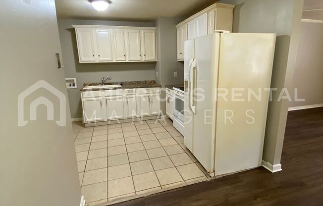 3 beds, 2 baths, $1,195