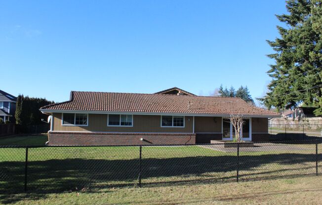 Beautiful 4 bedroom Rambler home with shop in Issaquah school dist