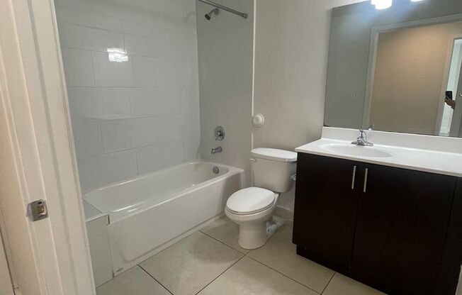 2 beds, 2 baths, 893 sqft, $2,660, Unit 406