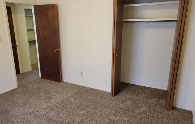 1 bed, 1 bath, $675, Unit 16