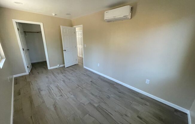 2 beds, 1 bath, 749 sqft, $2,195